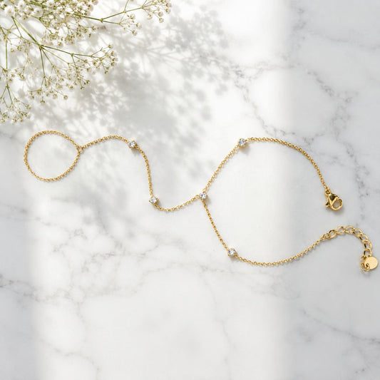 Nooré Golden Hand Chain