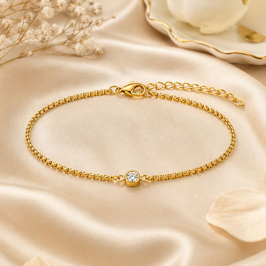 Elara Solitaire Bracelet