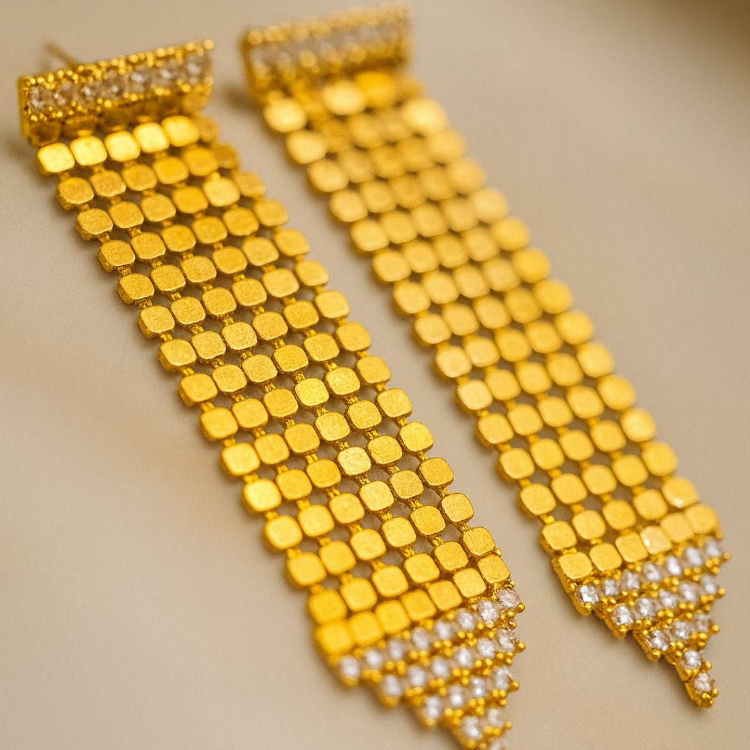 Evara Shine Earrings