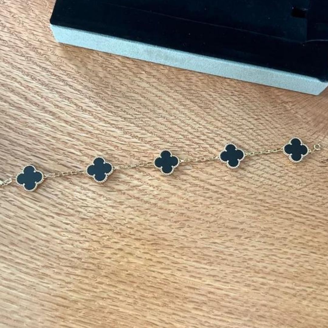 Taylor Clover Black Bracelet (BL714)