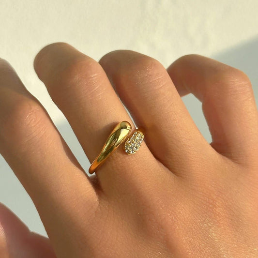 Elaris Ring