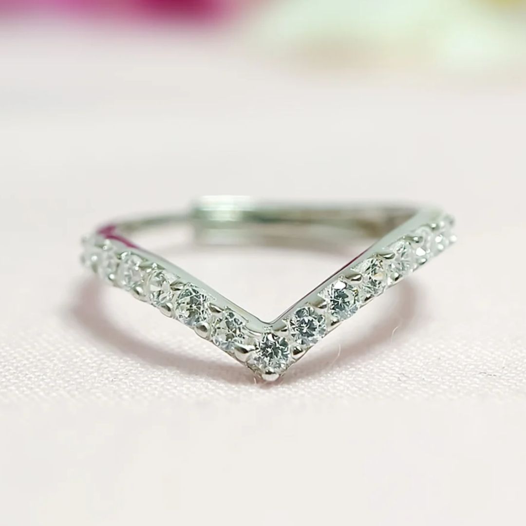 Vow V Ring