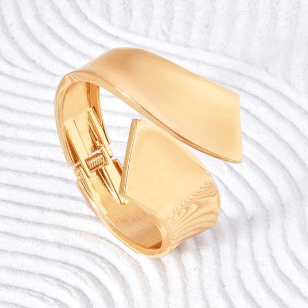 Golden Crossover Chunky Bracelet