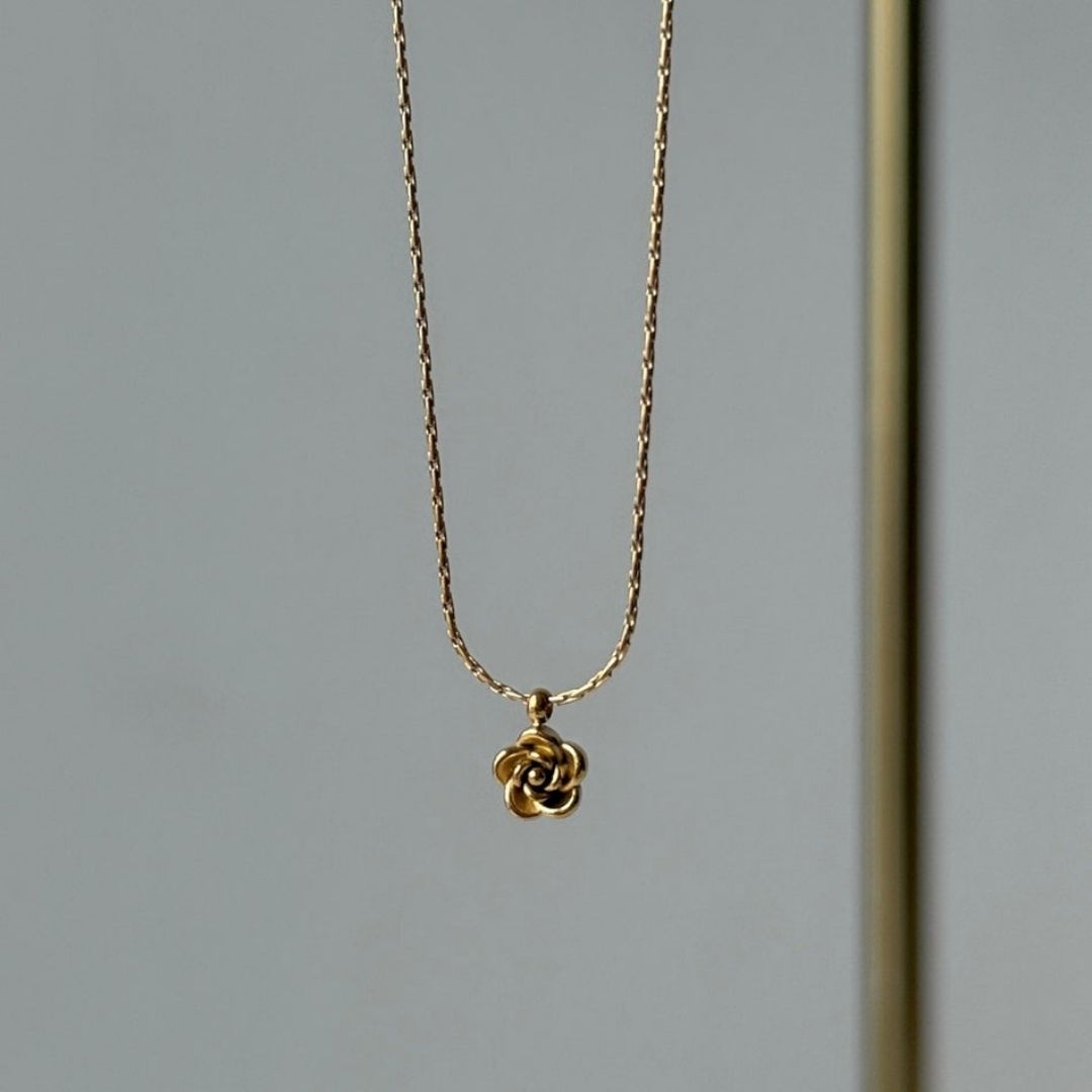 Mini Rose Necklace