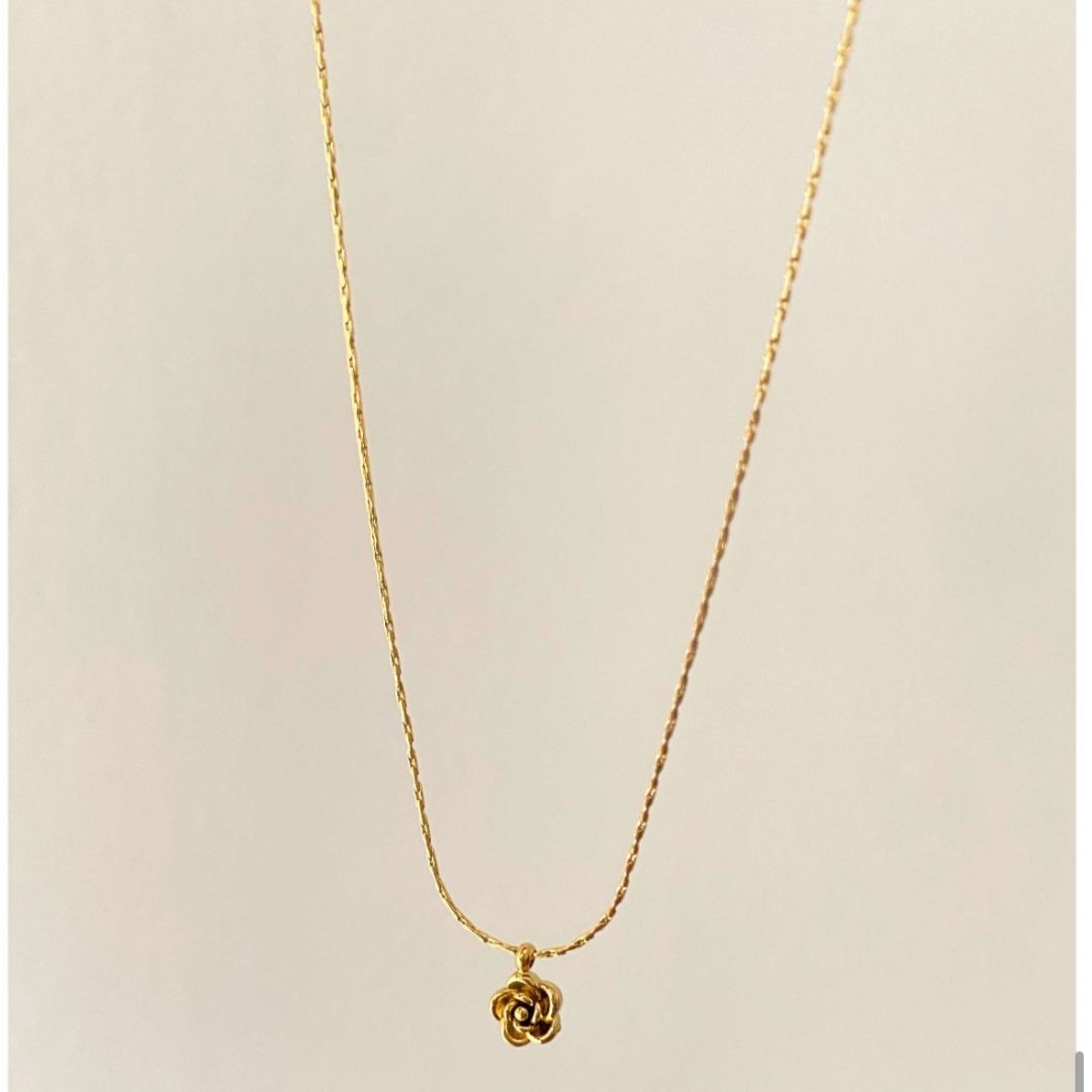 Mini Rose Necklace