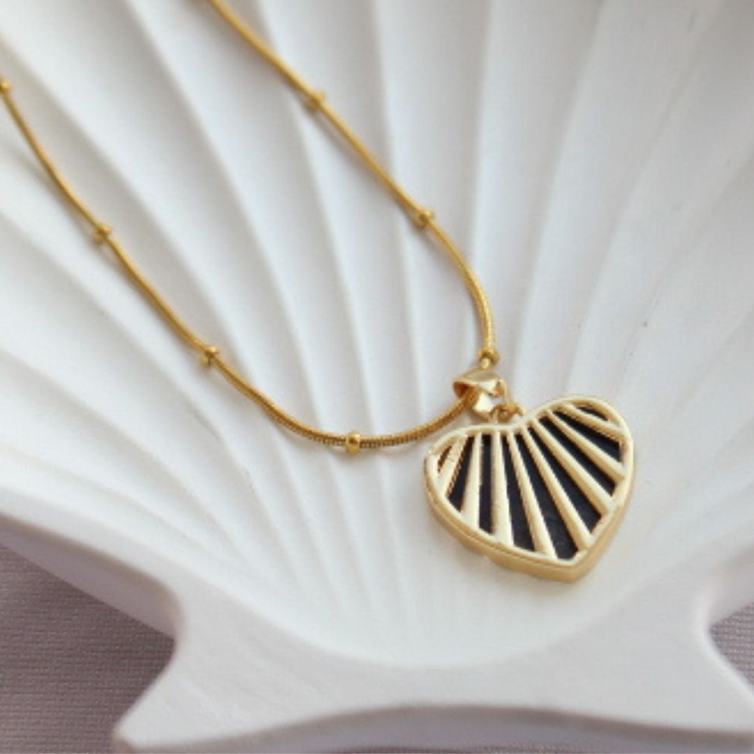 Black heart Anti-tarnish Necklace (NL6019)