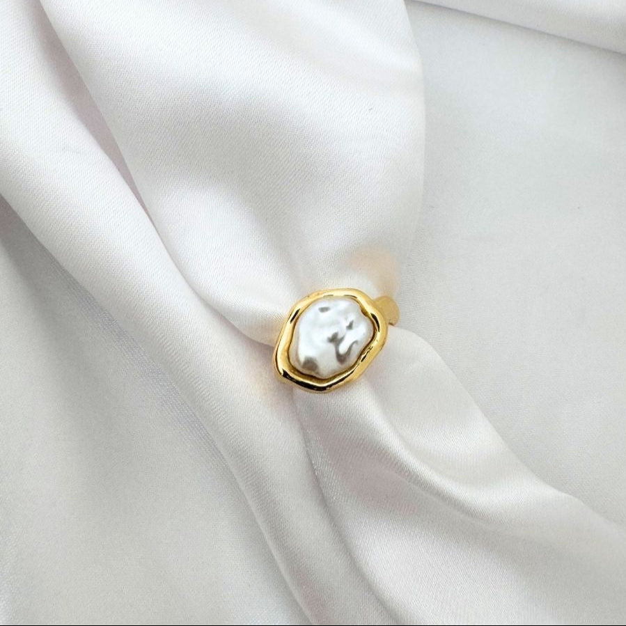 Pearltop Ring