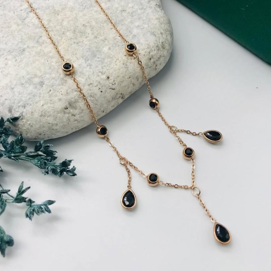 Belle Amour Necklace