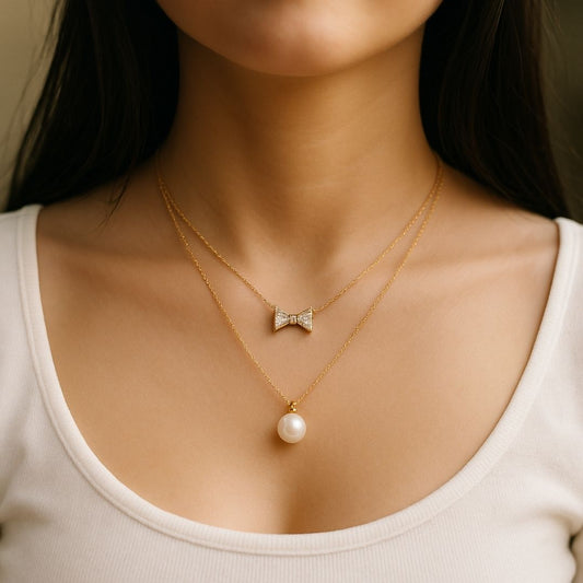 Pearl & Bow Necklace