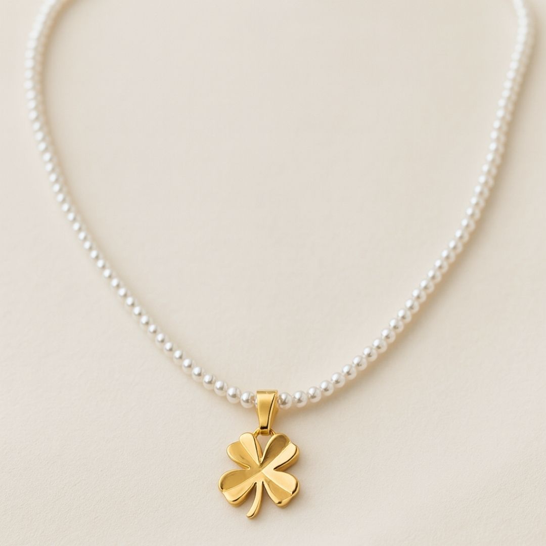 Pearly Petal Necklace