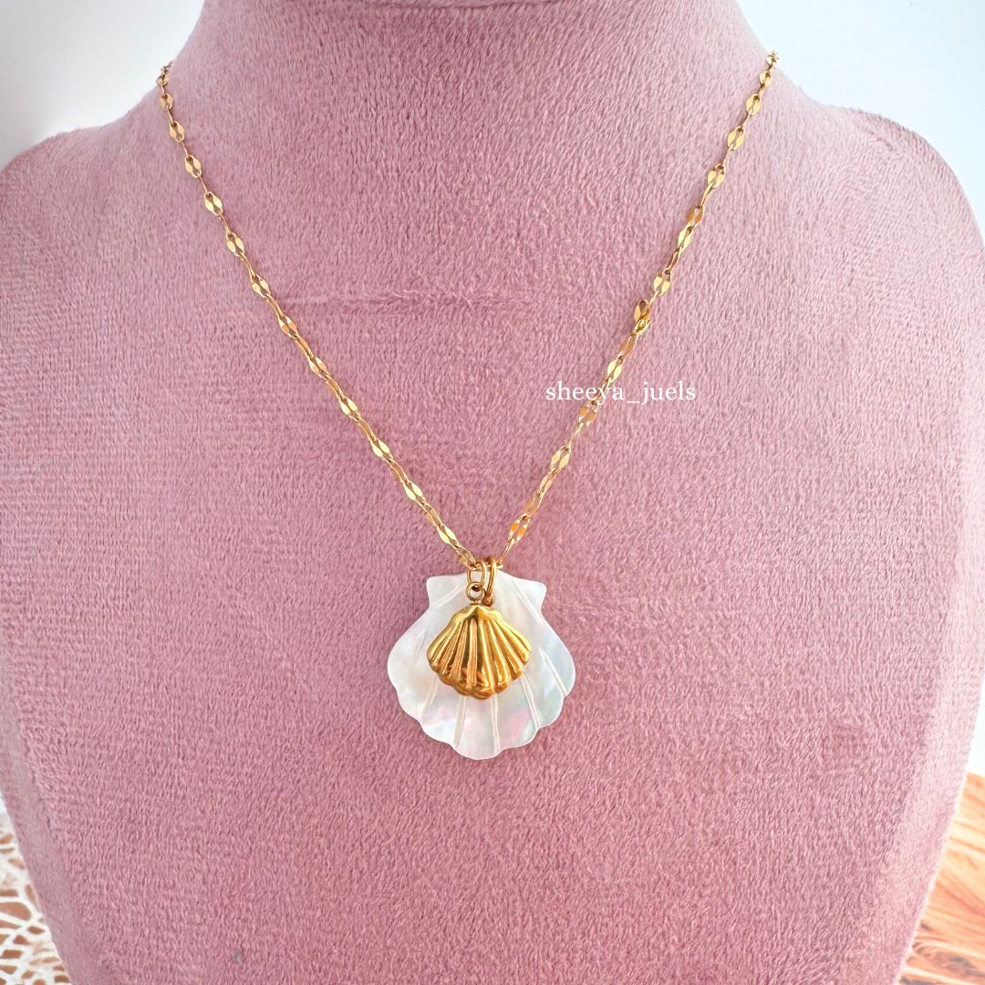 Ocean Treasure Shell Pendant Necklace