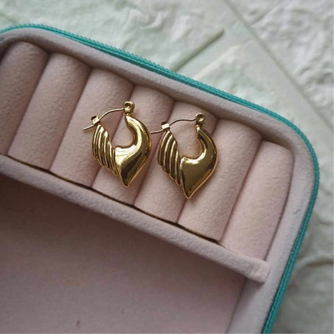 Half Feather Anti-tarnish Hoops (ER162)