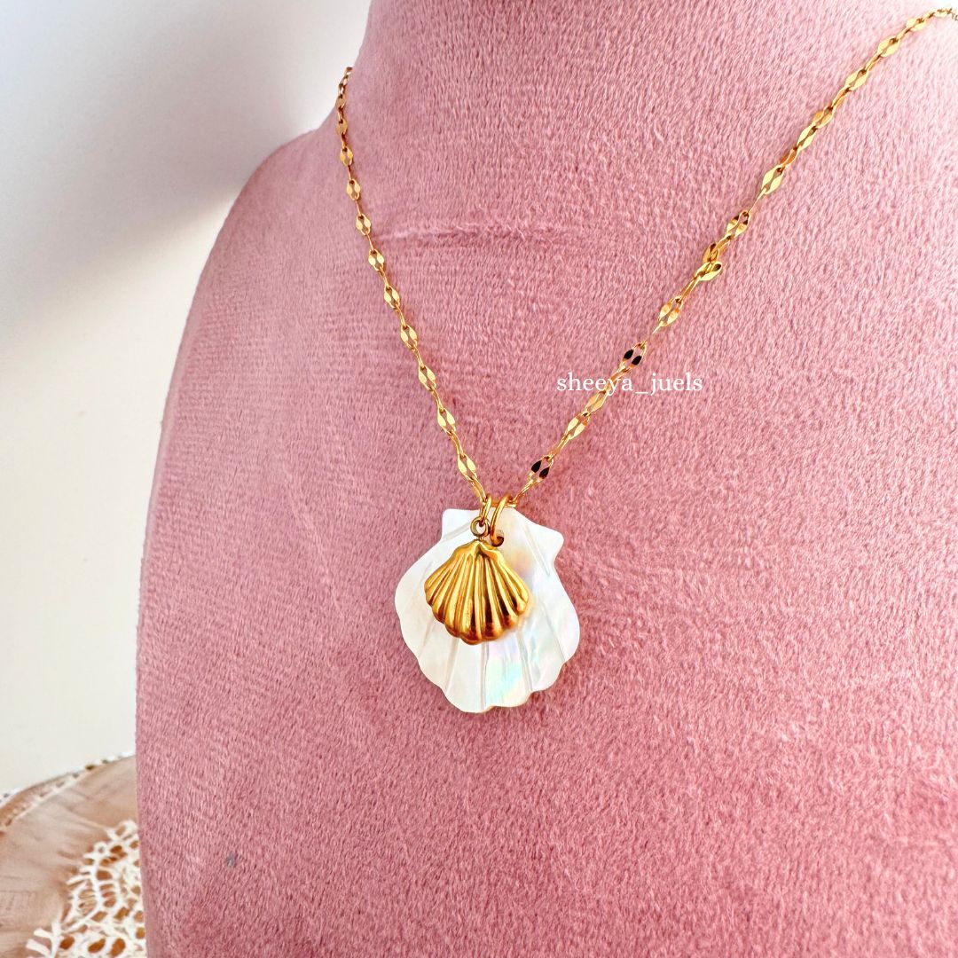 Ocean Treasure Shell Pendant Necklace