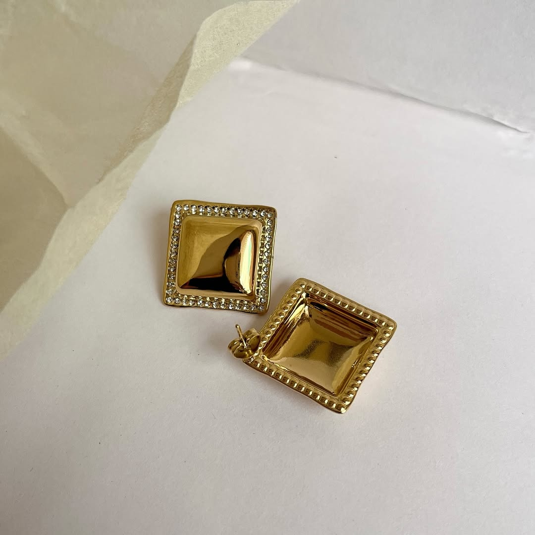 Elva Earrings