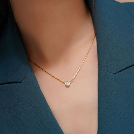 Avya Solitaire Necklace