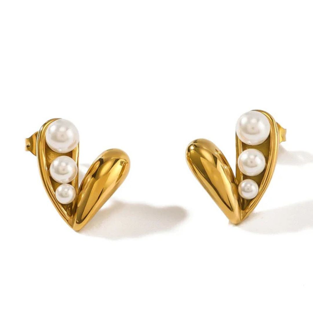Shizni Pearl & Gold Stud Earrings