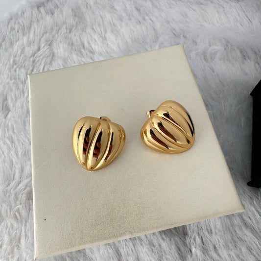 Golden Heart Shell Earrings