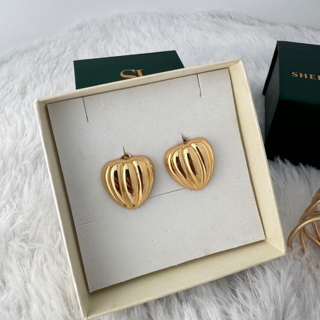 Golden Heart Shell Earrings