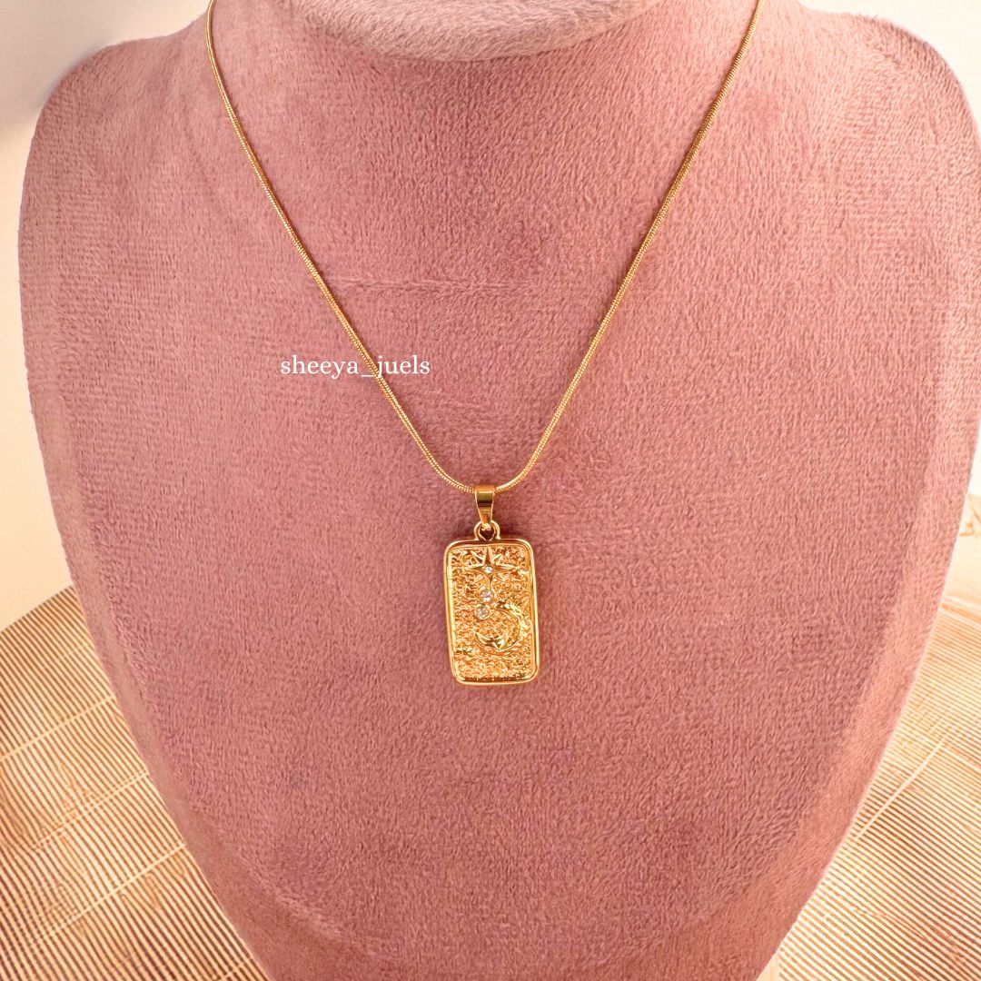 Regal Embossed Necklace