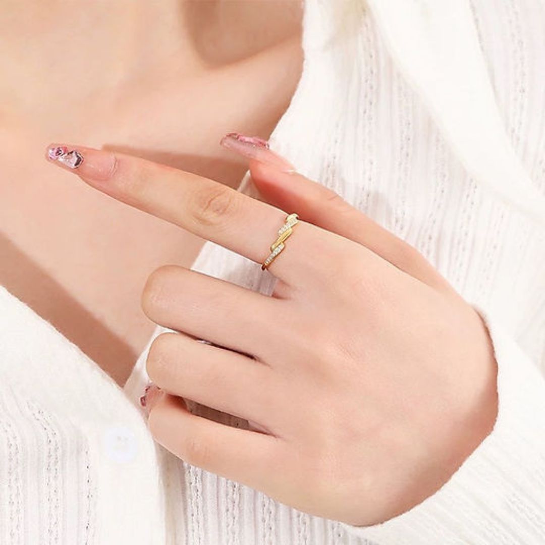 Zigzag Crystal Ring