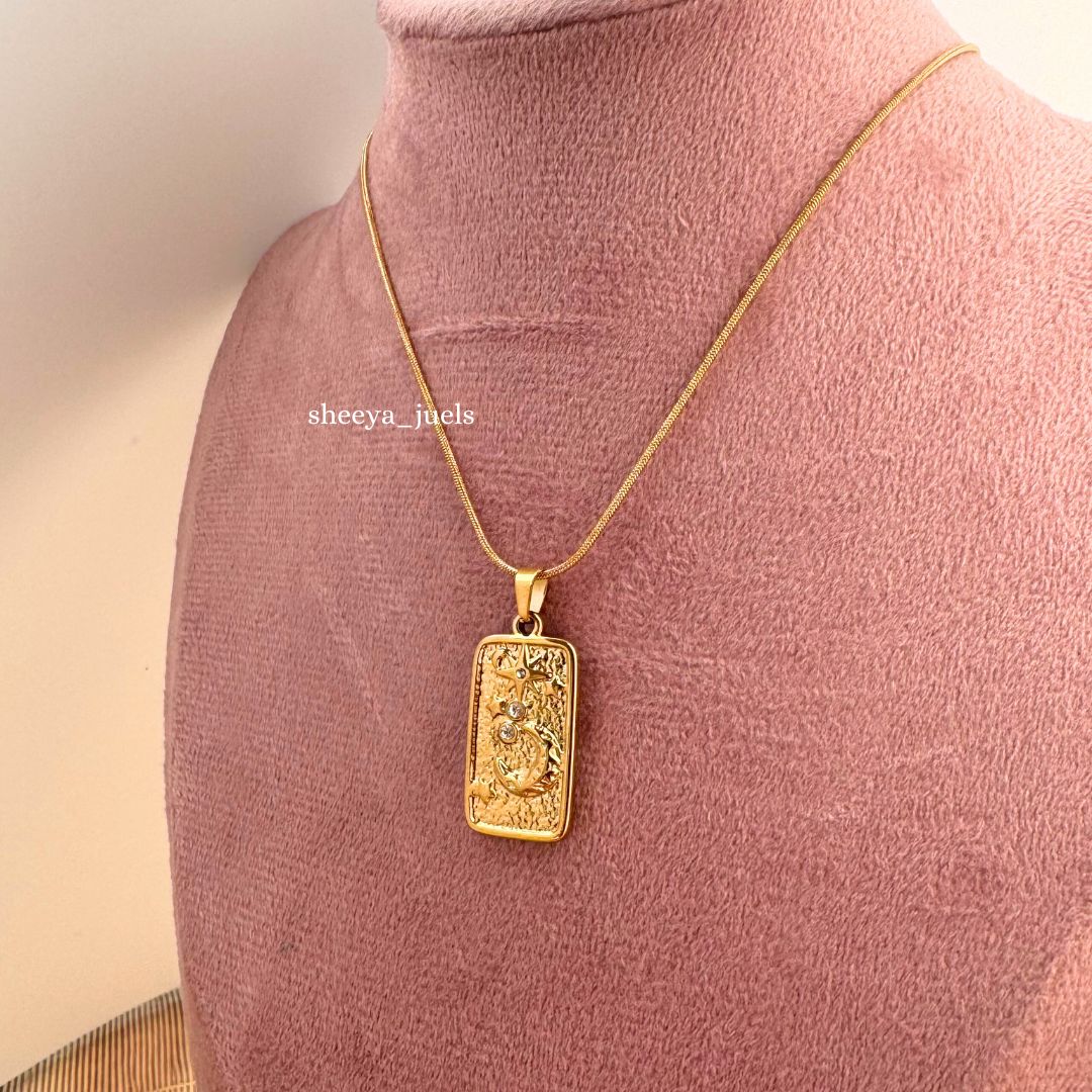 Regal Embossed Necklace
