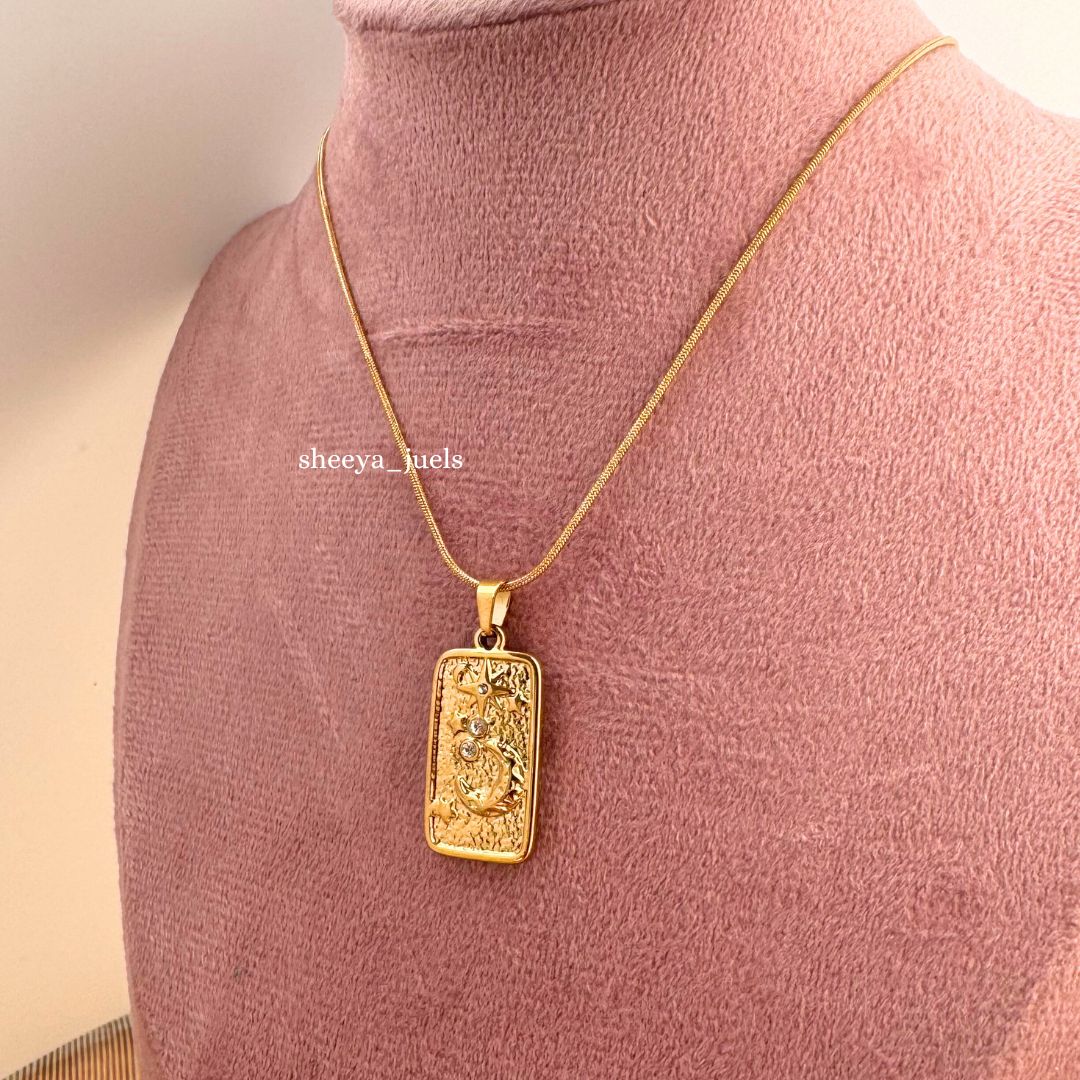 Regal Embossed Necklace