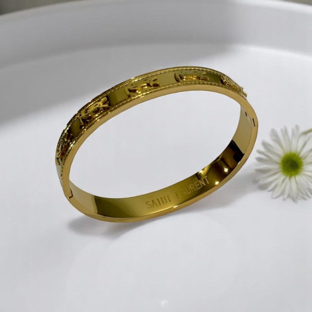 Veyra Bangle Bracelet