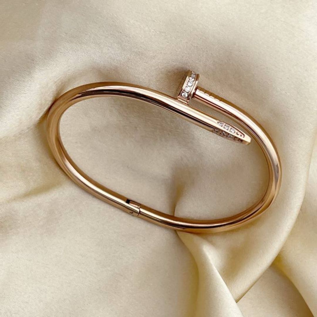 Evra Nail Bracelet