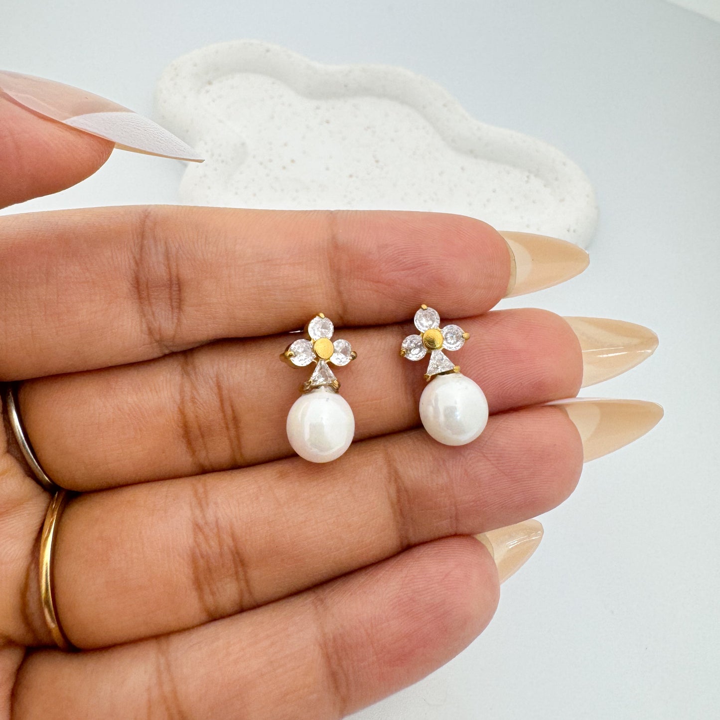 Lira Earrings
