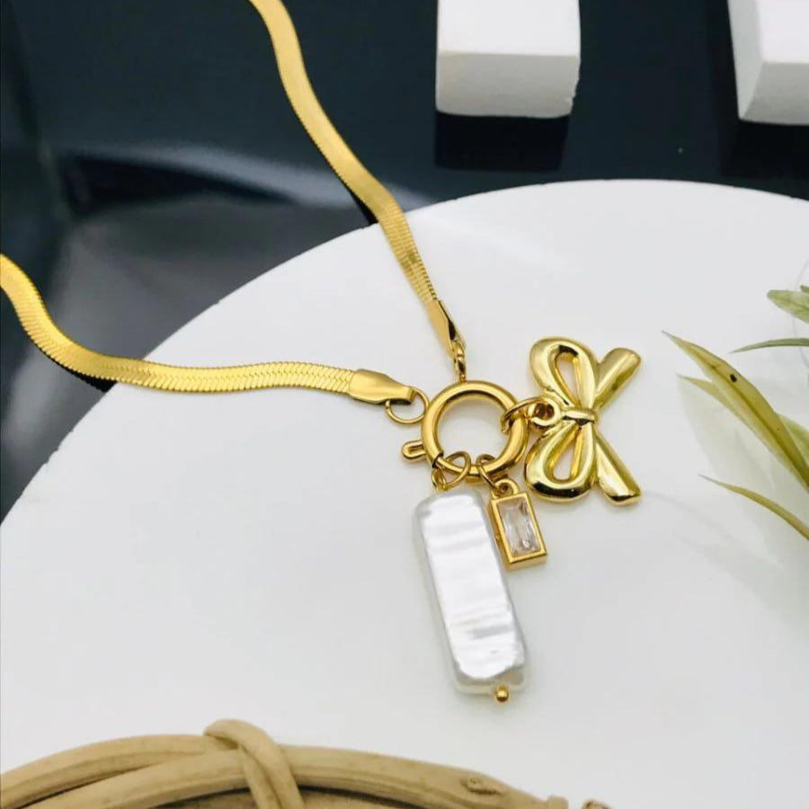Bow & Pearl Charms Necklace