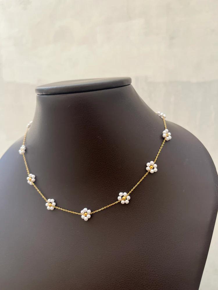 Dainty Floral Pearl Necklace