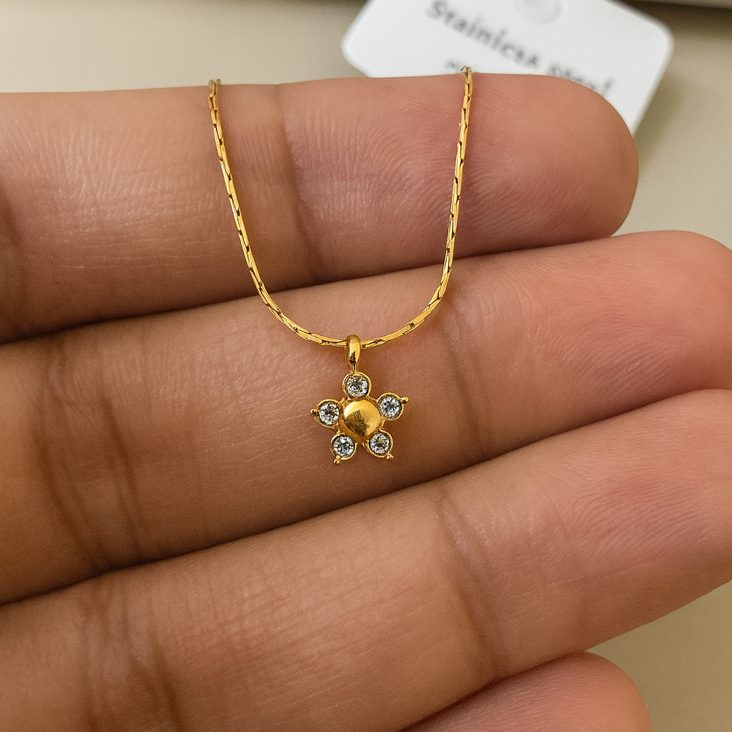 Mini Star Necklace
