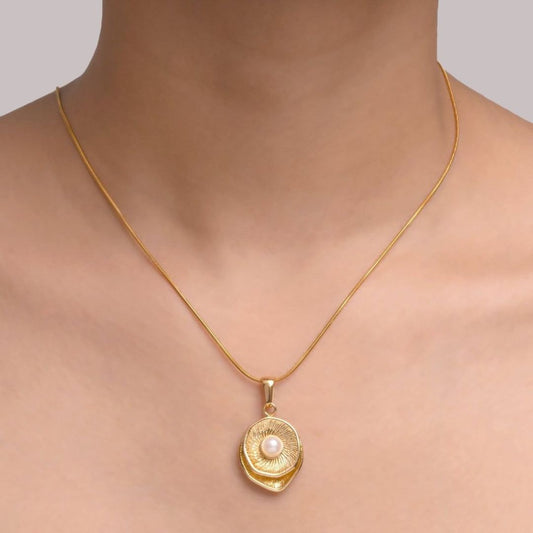 Pearl Shell Necklace