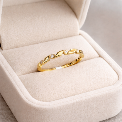 Celeste Twist Ring