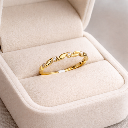 Celeste Twist Ring