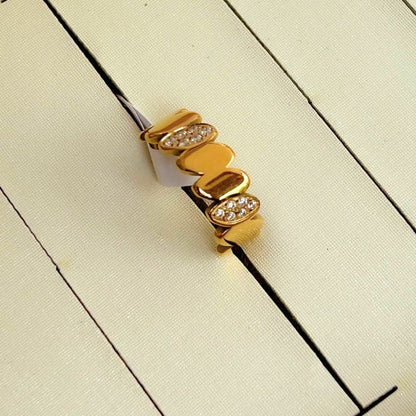Veyra Ring