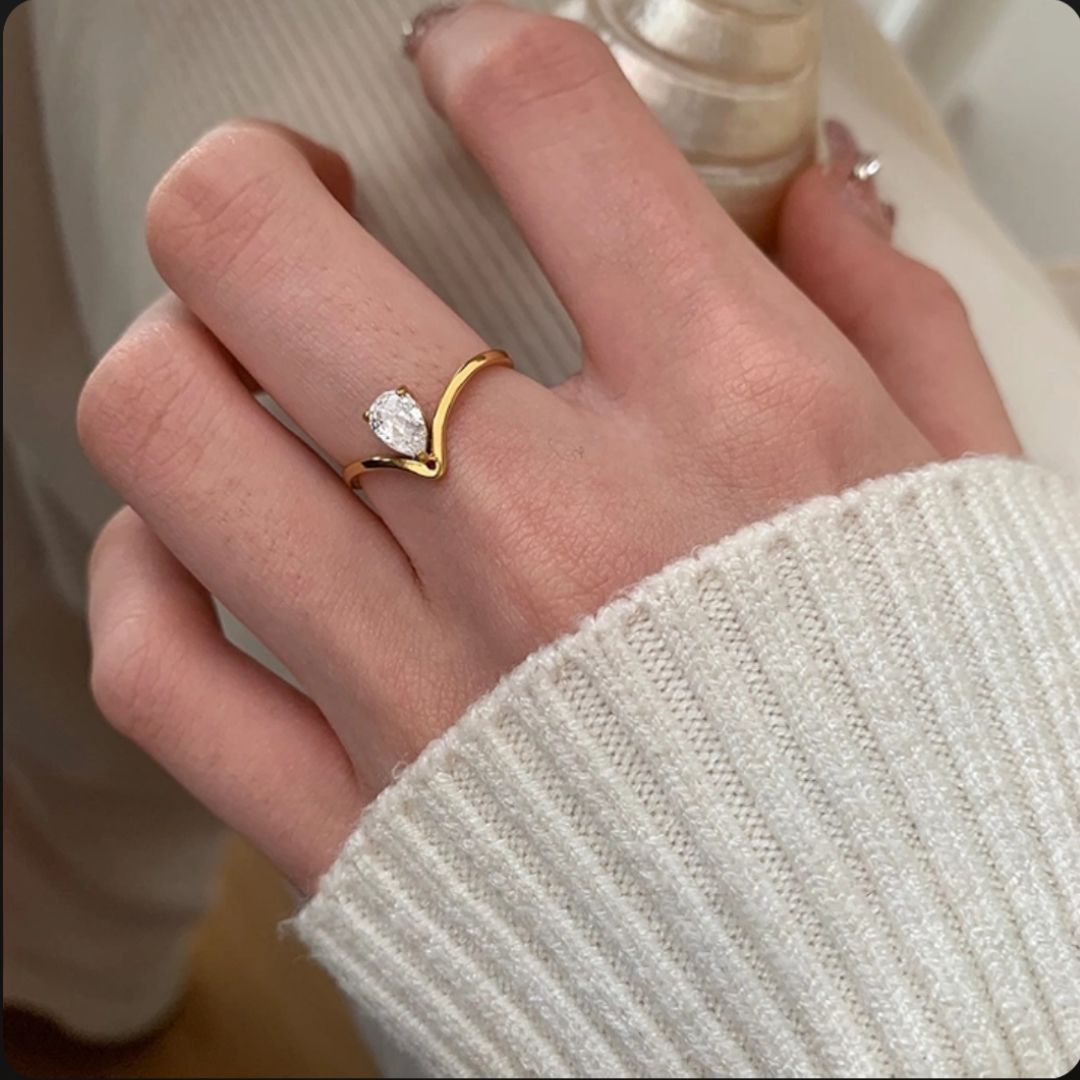 Elanora Ring