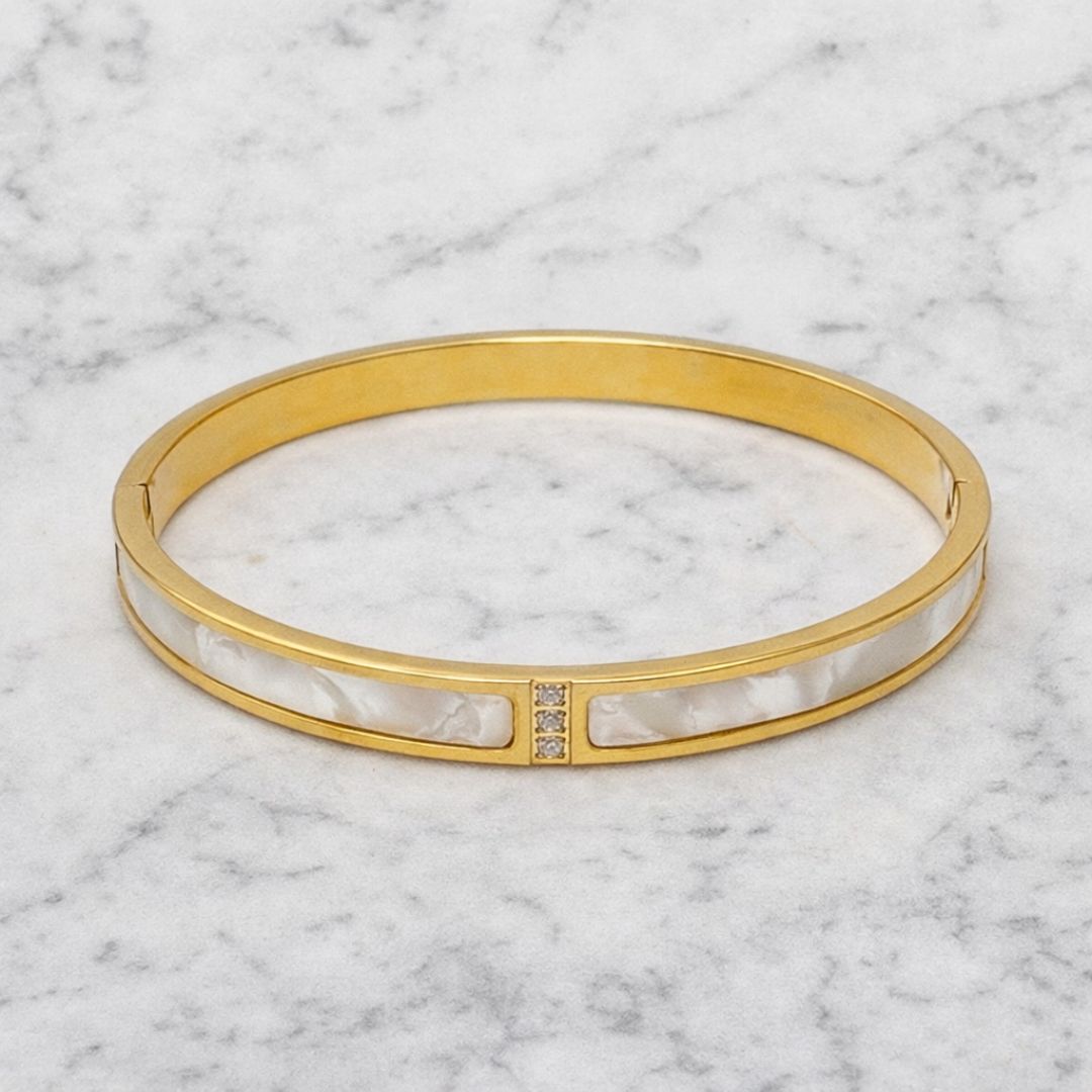 Dainty Drama Bracelet