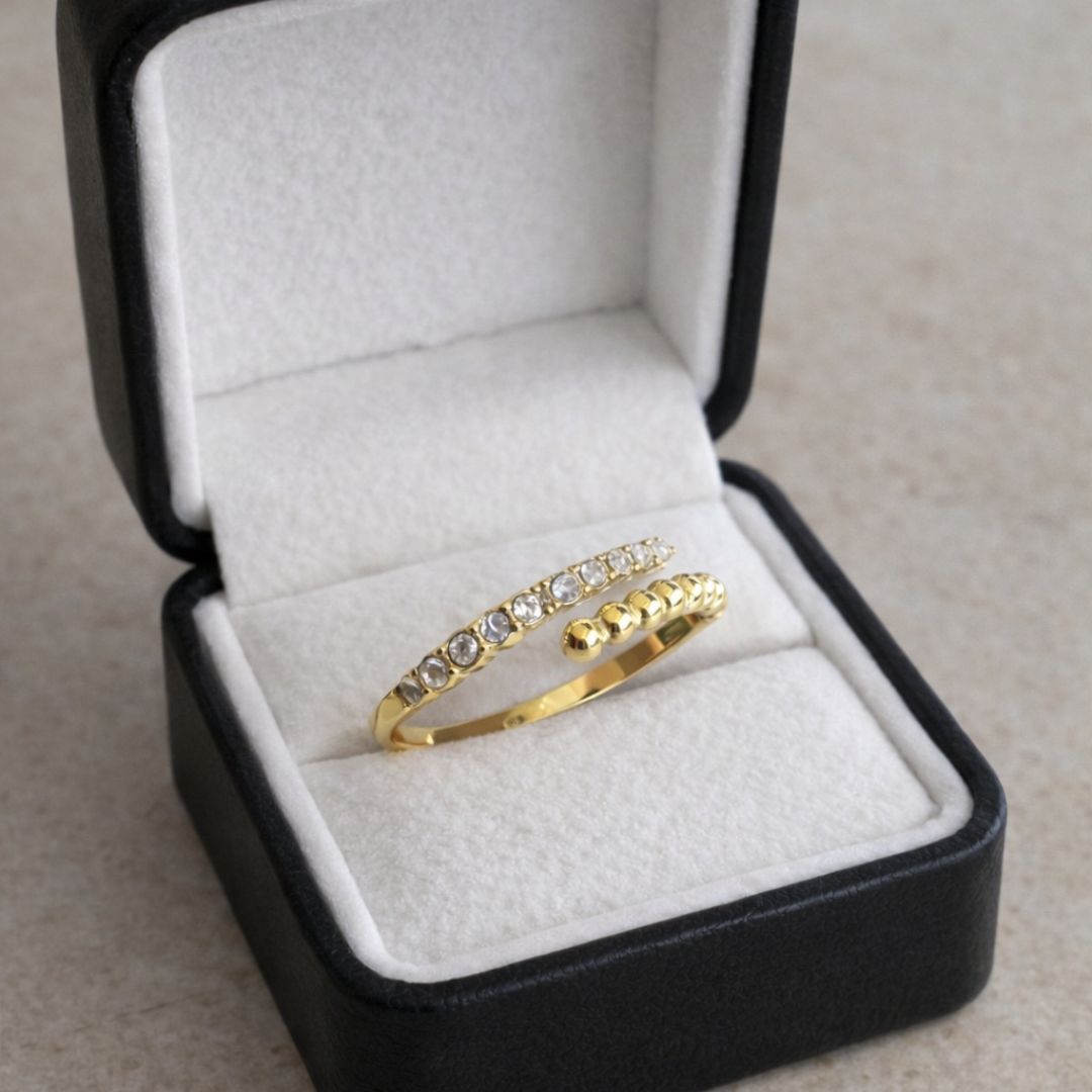 Mia Adjustable Ring