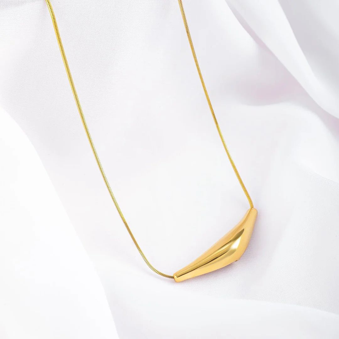 Jivika Necklace