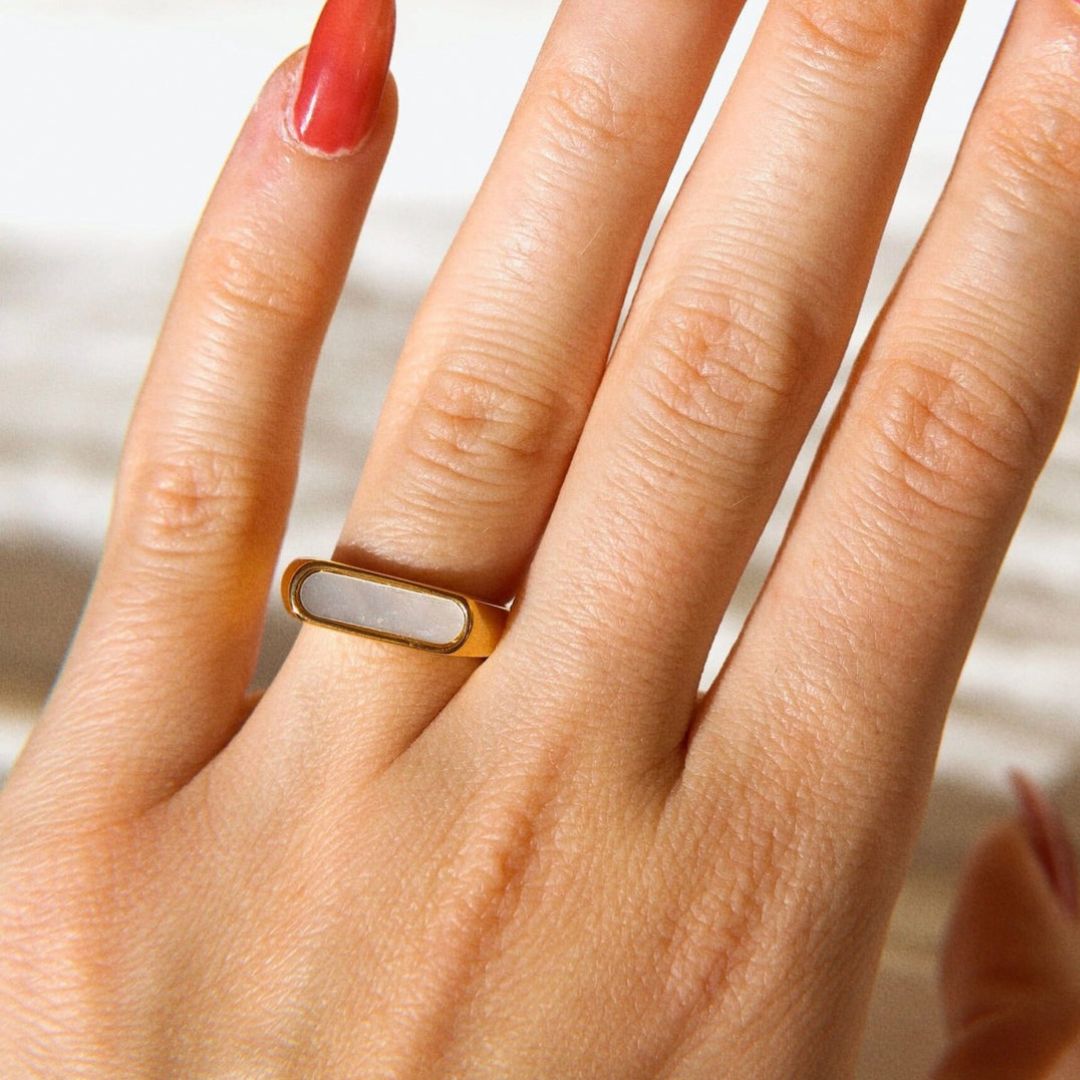 Luna Bar Ring