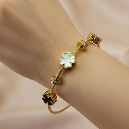 Bryn Clover Bracelet