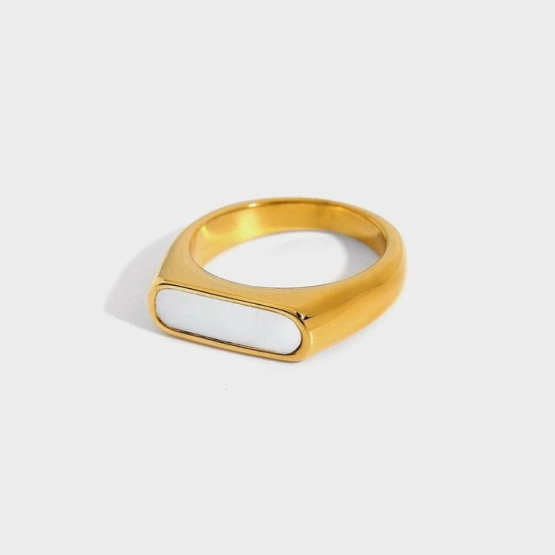 Luna Bar Ring