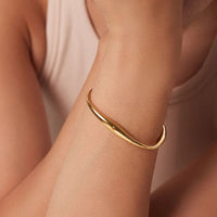 Wave Golden Bracelet