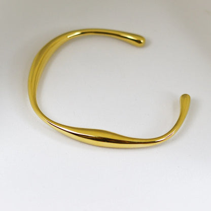 Wave Golden Bracelet