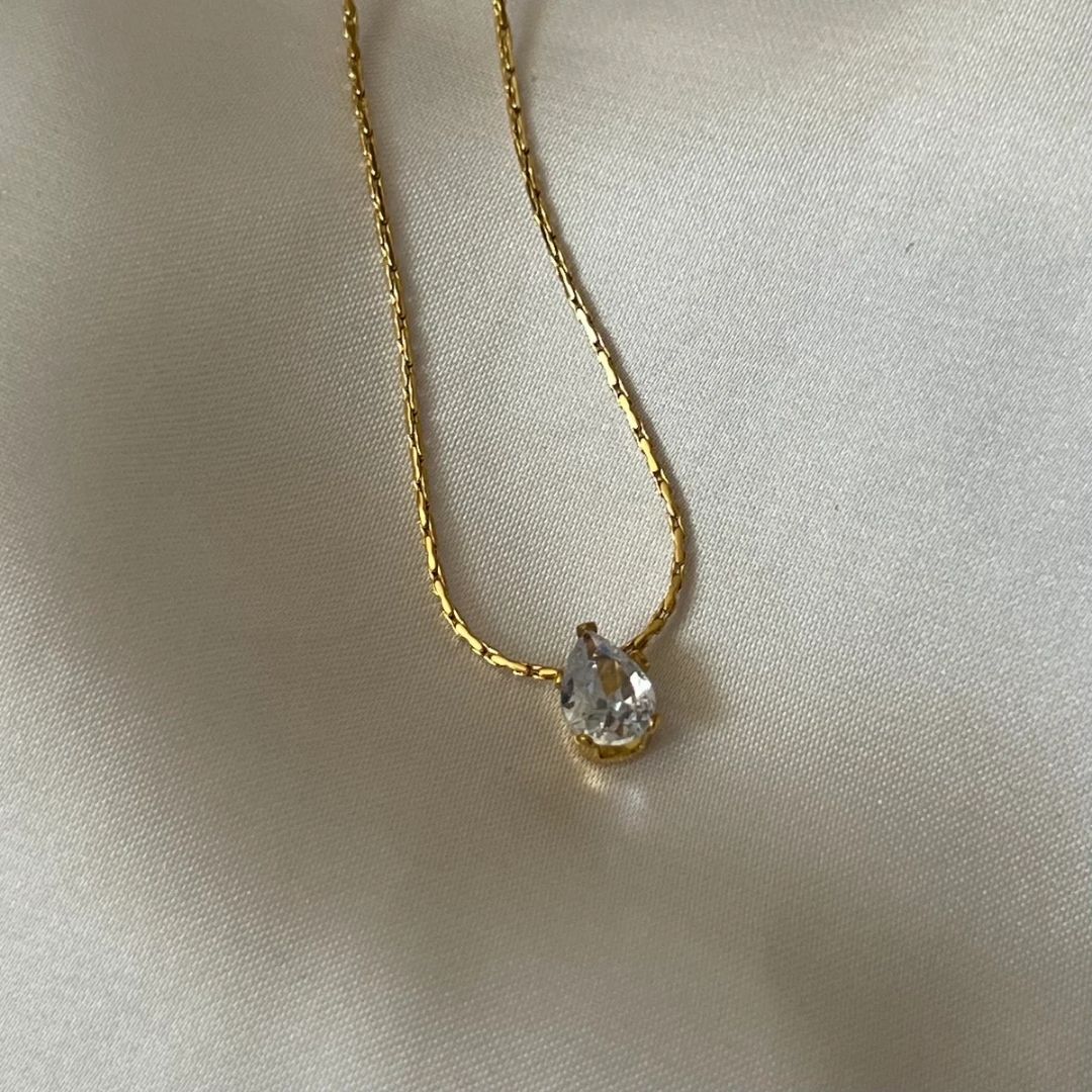 Waterdrop Solitaire Necklace