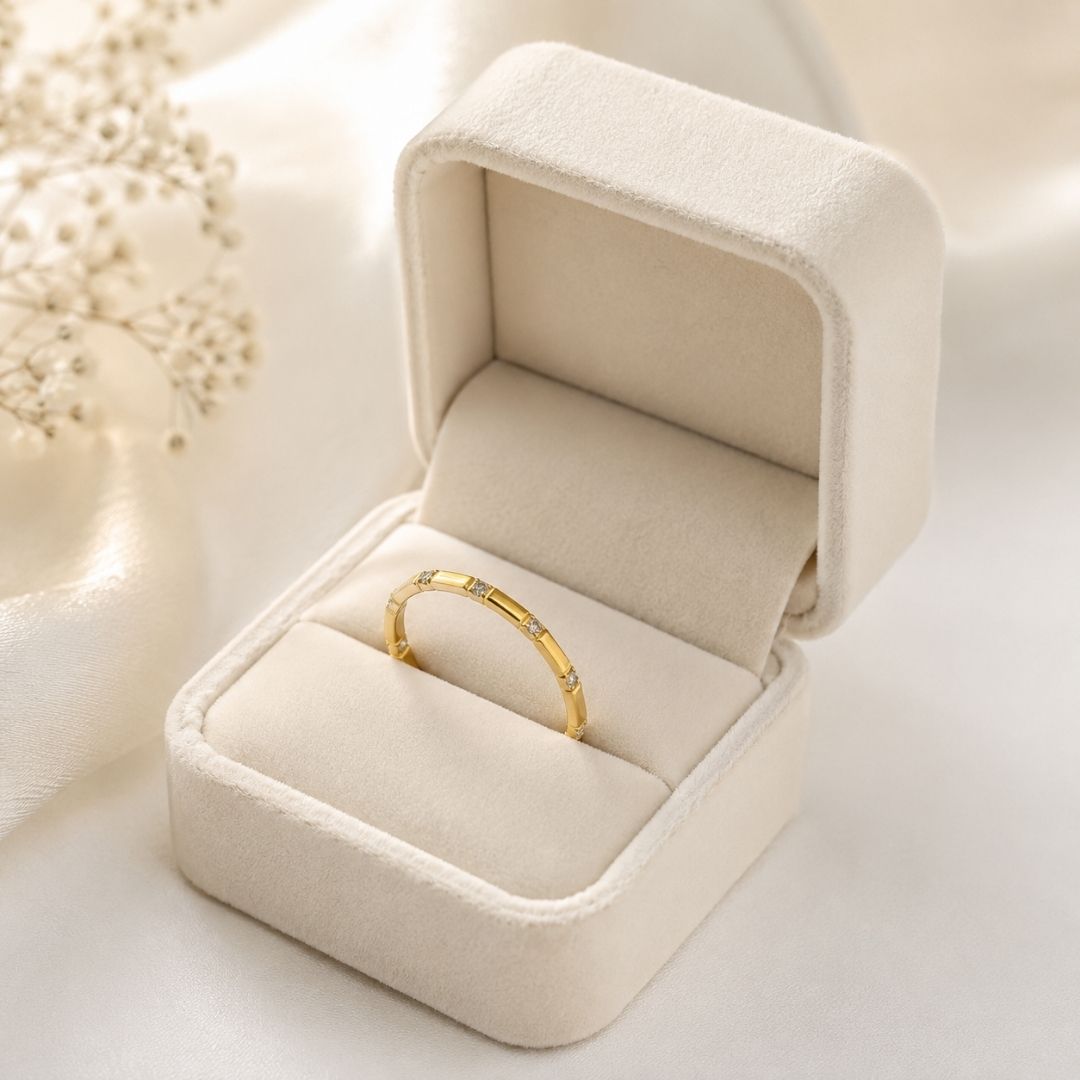 Lucent Station Ring