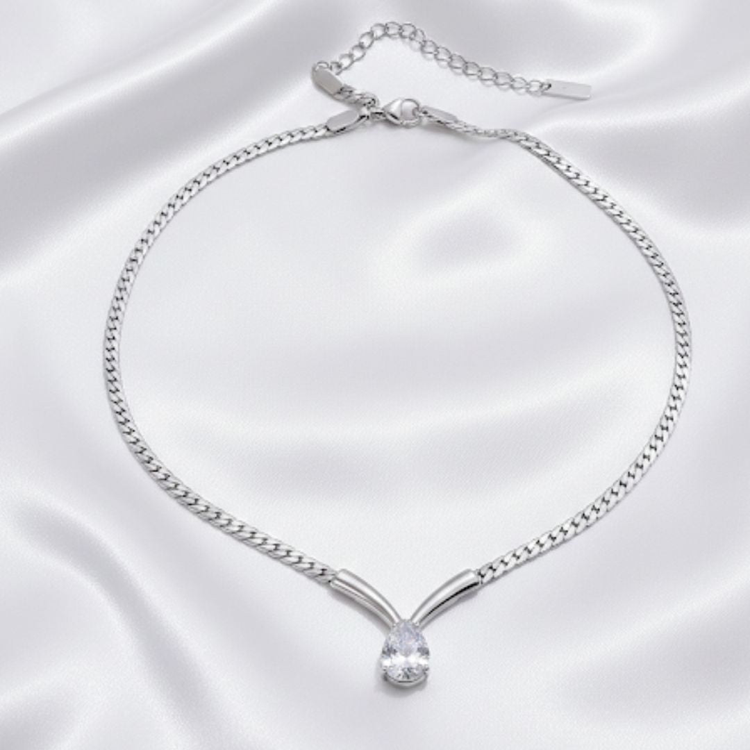 Velora Luxe Silver Necklace