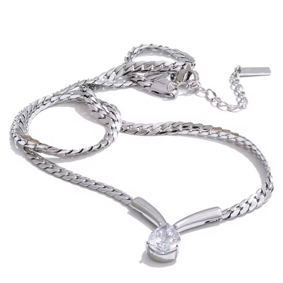 Velora Luxe Silver Necklace