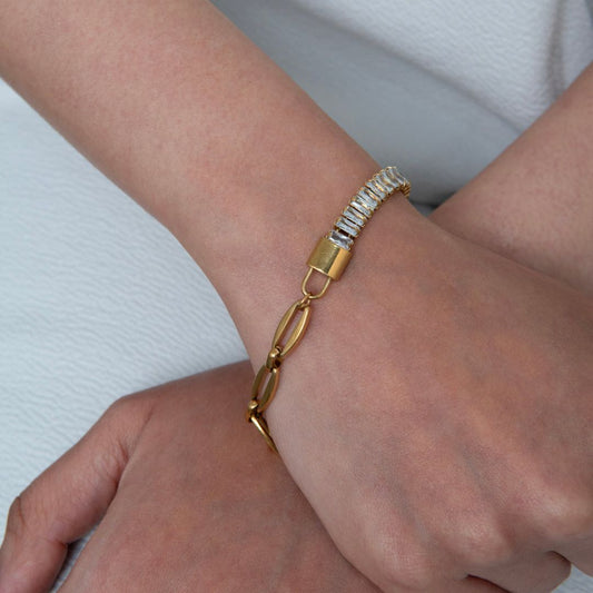 Semi Tennis Bracelet